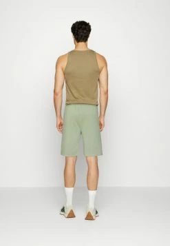 Vintage Supply CORE LOGO SHORTS UNISEX - Shorts - Overdye Green 7 Vintage Supply CORE LOGO SHORTS UNISEX - Shorts - Overdye Green -Vintage Supply Sales 08a86ca6f2a0460bbcddde32eb7757f8