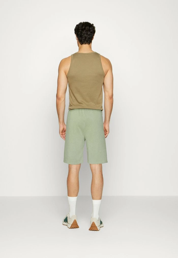 Vintage Supply CORE LOGO SHORTS UNISEX - Shorts - Overdye Green 3 Vintage Supply CORE LOGO SHORTS UNISEX - Shorts - Overdye Green - Image 3