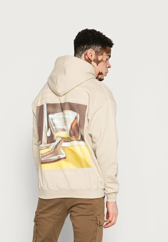 PHOTOGRAPHIC GRAPHIC HOODIE - Sweatshirt - sand