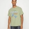 Vintage Supply BALANCE TEE - Print T-shirt - Washed Olive
