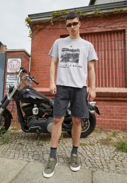 Vintage Supply TOXICITY FRONT PRINT TEE - Print T-shirt - Light Grey