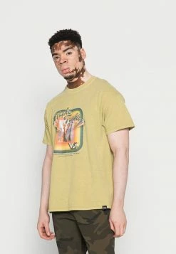 Vintage Supply TRIPLE TROUBLE FRONT GRAPHIC TEE - Print T-shirt - Olive